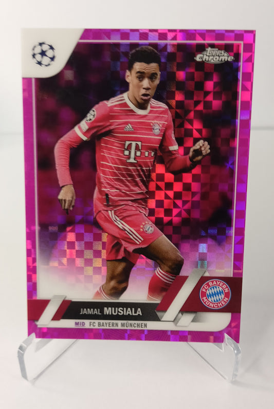 Jamal Musiala /250 Topps Chrome 2022-23 F.C Bayern Munchen