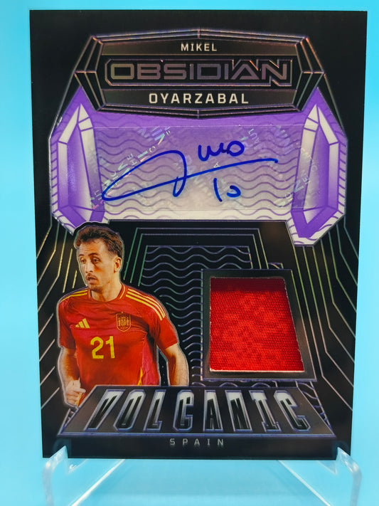 Oyarzabal /50 autógrafo Panini Obsidian 2024-25